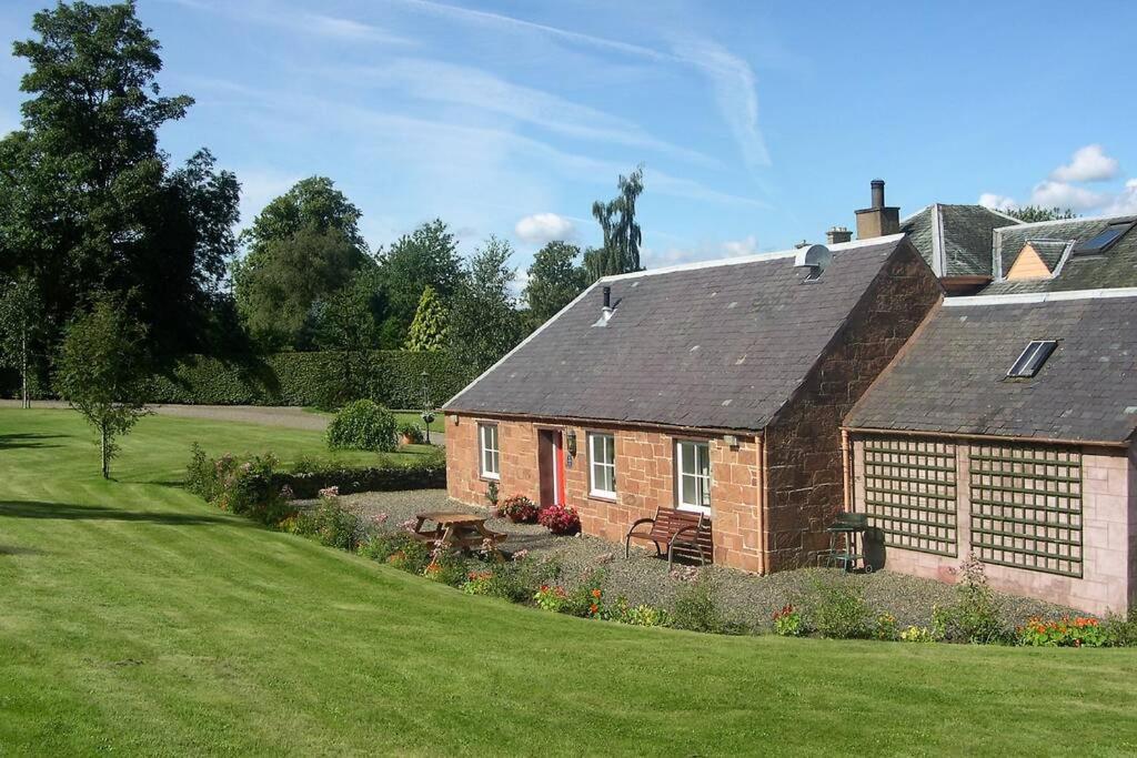 Harleyburn Cottages - Stables And Saddlery Melrose Luaran gambar